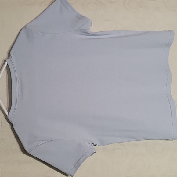 NWOT Edikted Light Blue Graphic Tee - Picture 6 of 6